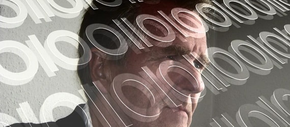 man-694536_640